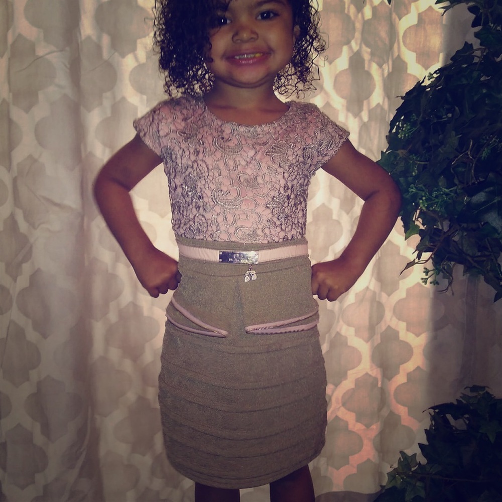 Girls dress